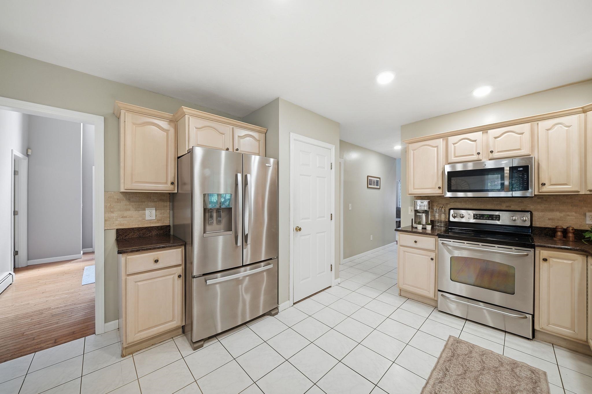 4 Longmeadow Road