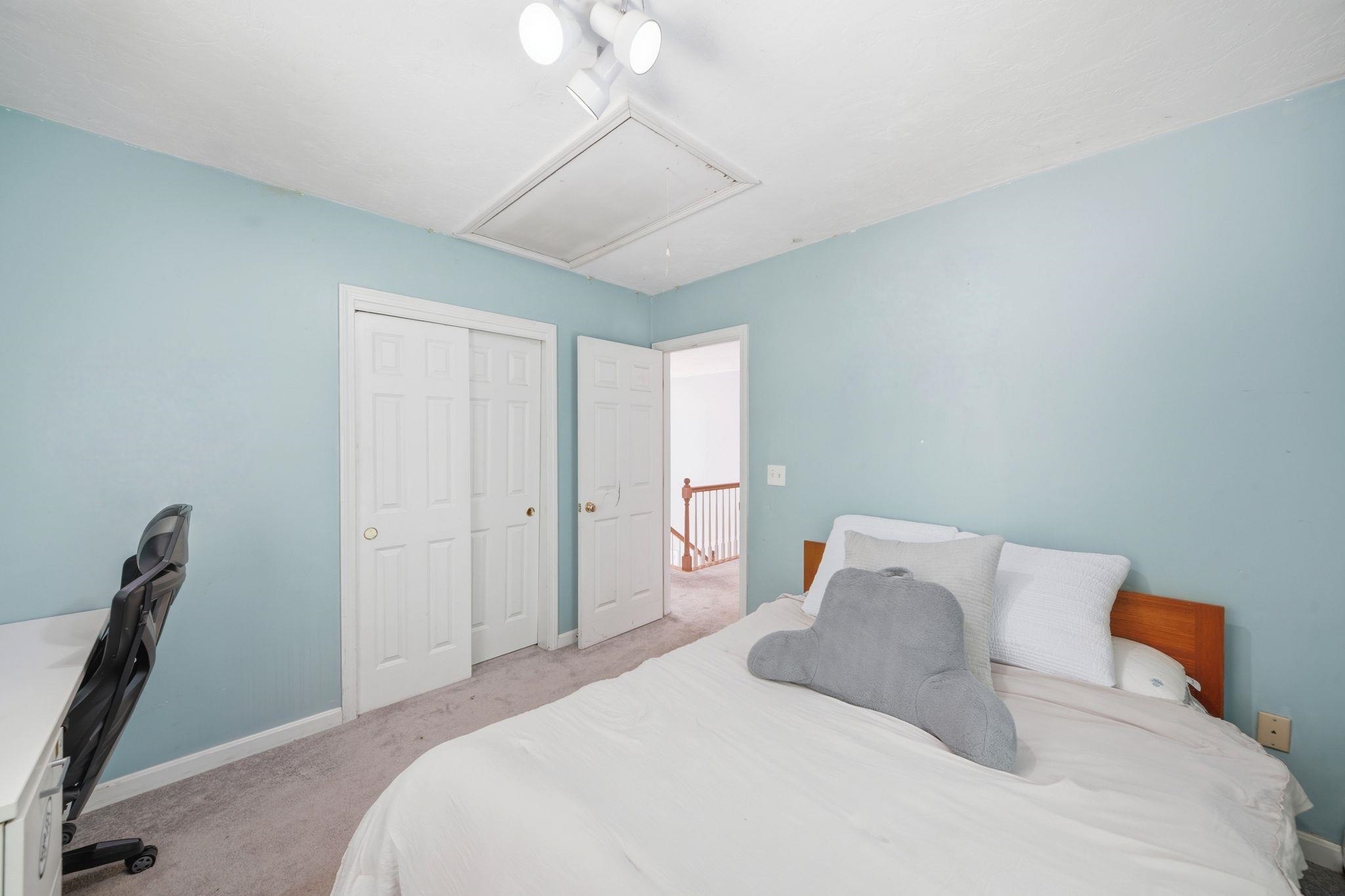 4 Longmeadow Road