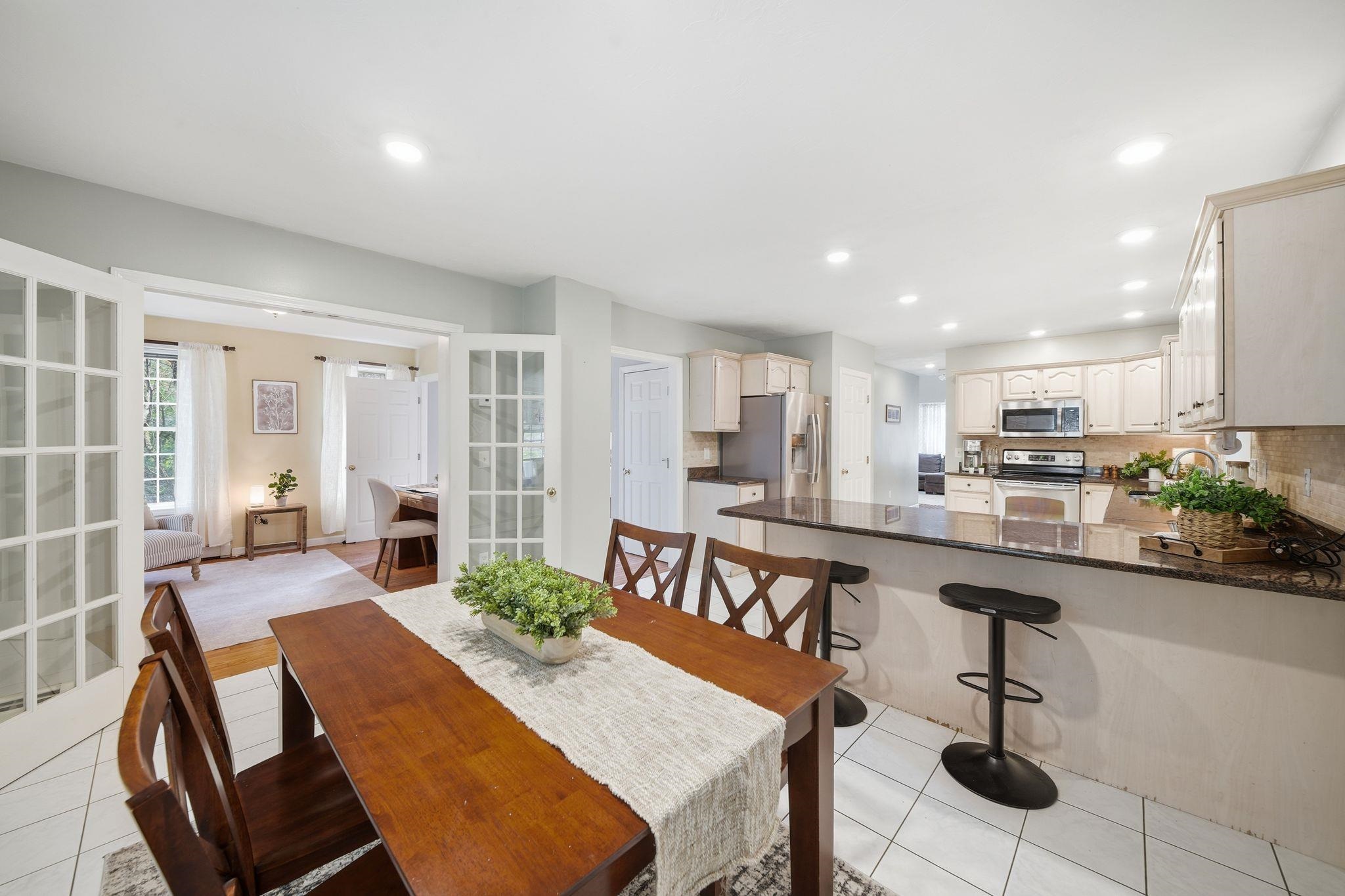 4 Longmeadow Road