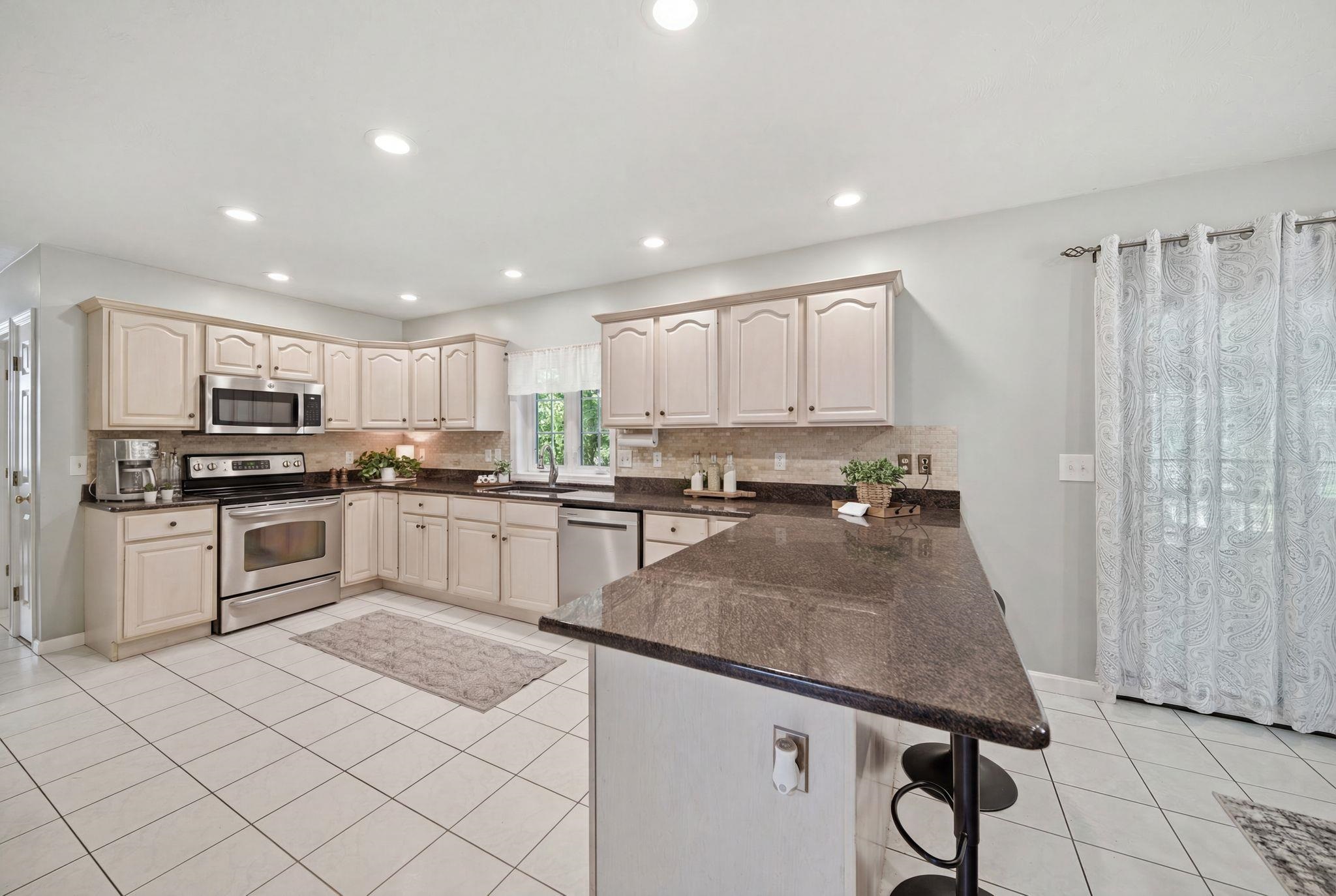 4 Longmeadow Road