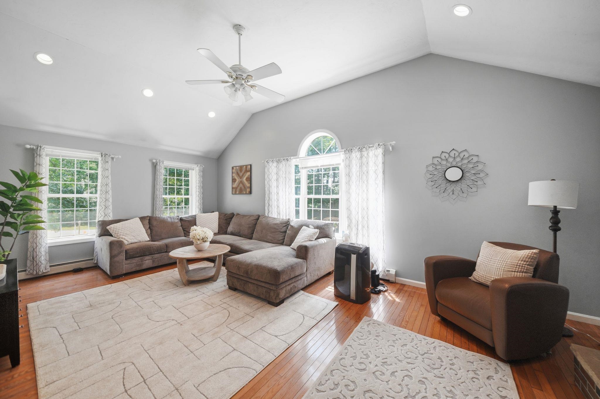 4 Longmeadow Road