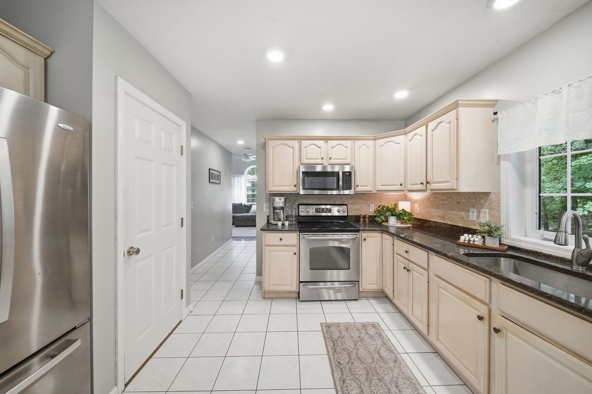 4 Longmeadow Road