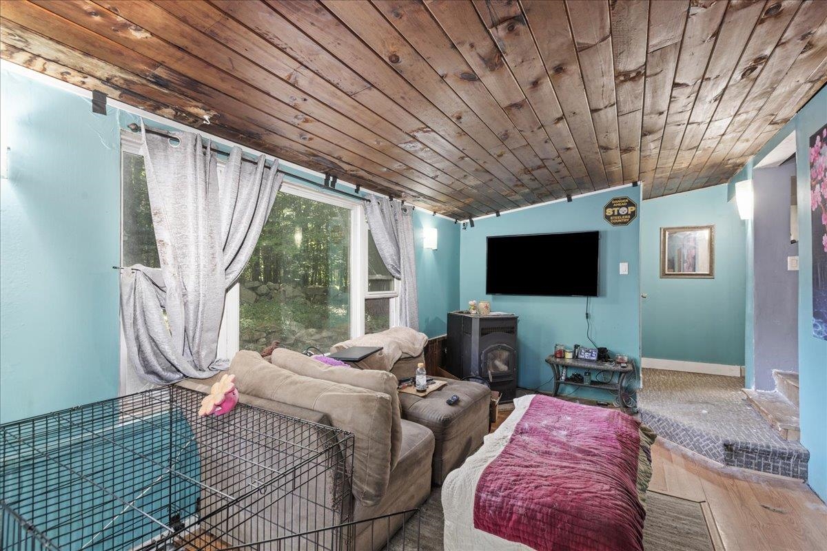 202 Forest Road