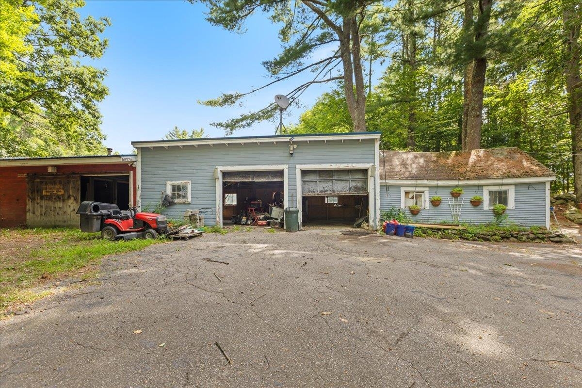 202 Forest Road