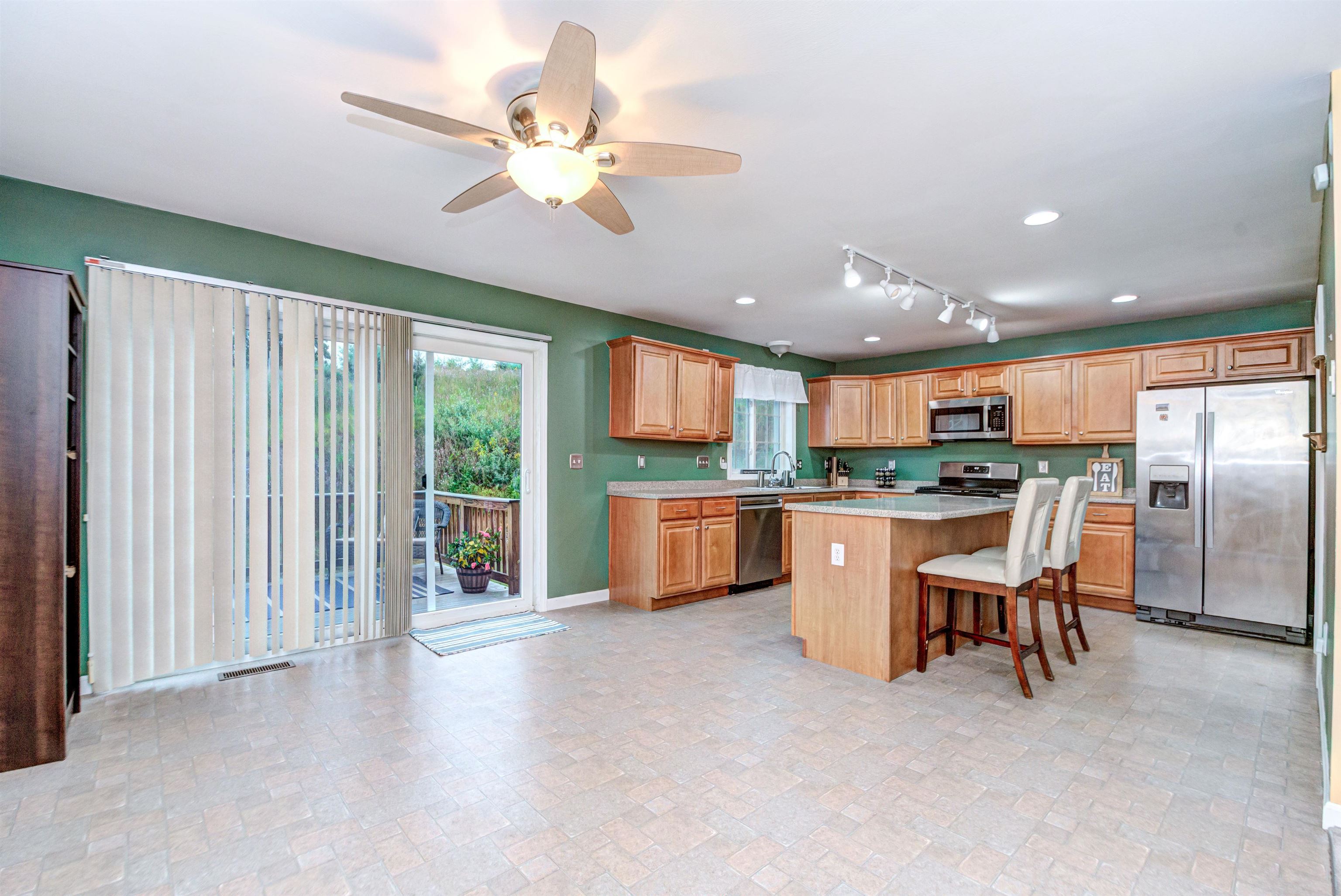 10 Canterberry Court Unit: B