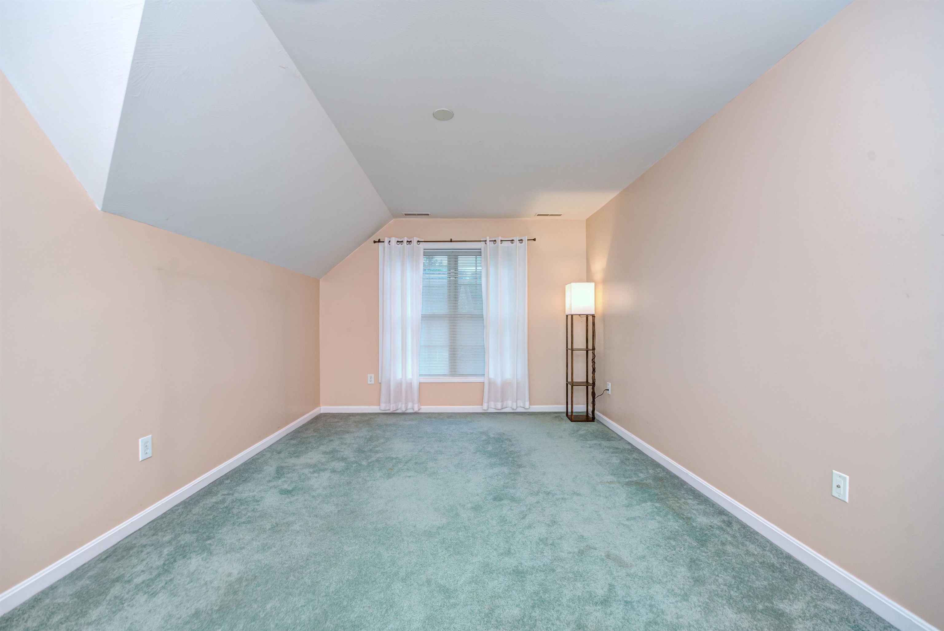 10 Canterberry Court Unit: B