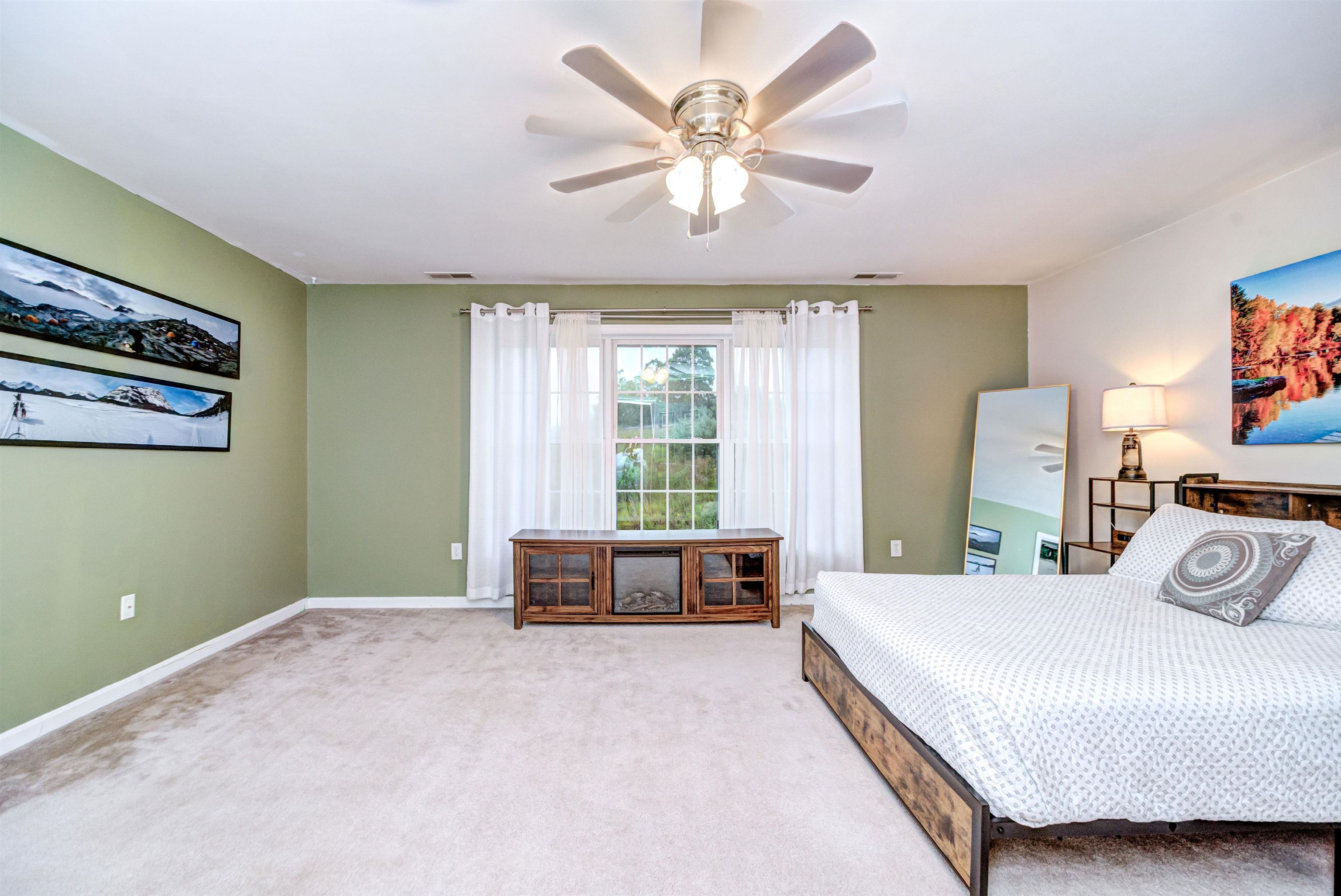 10 Canterberry Court Unit: B