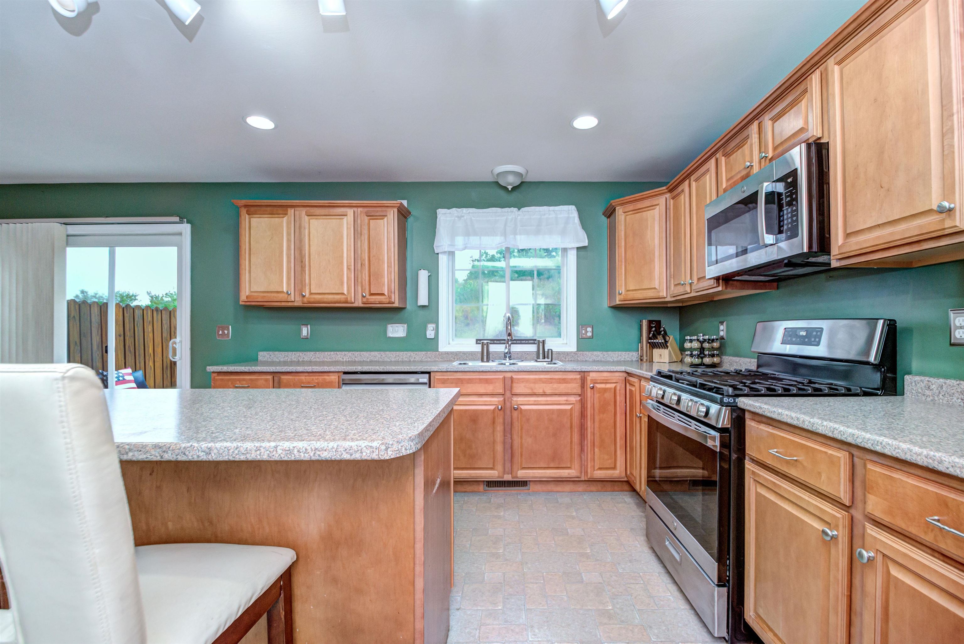 10 Canterberry Court Unit: B