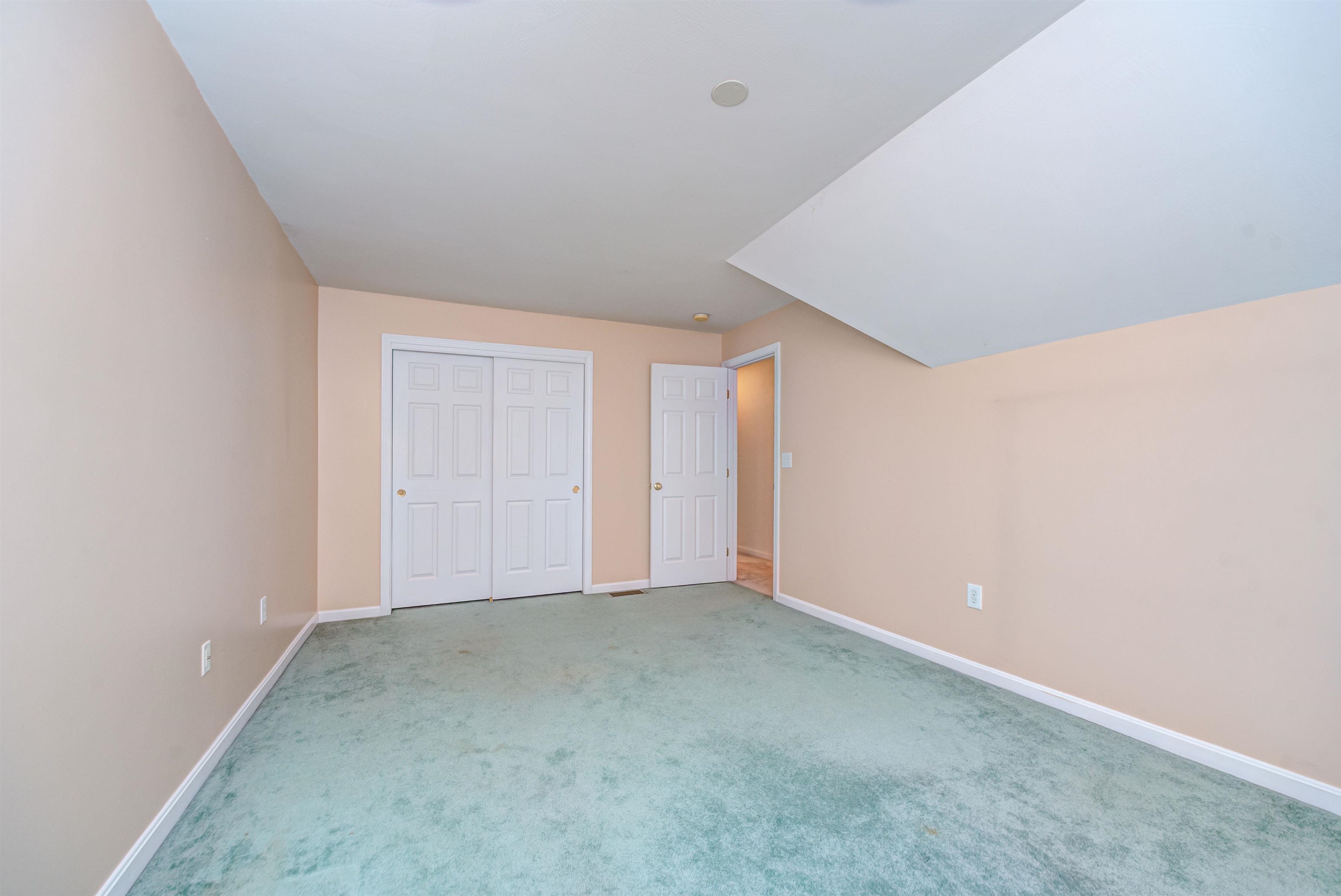 10 Canterberry Court Unit: B