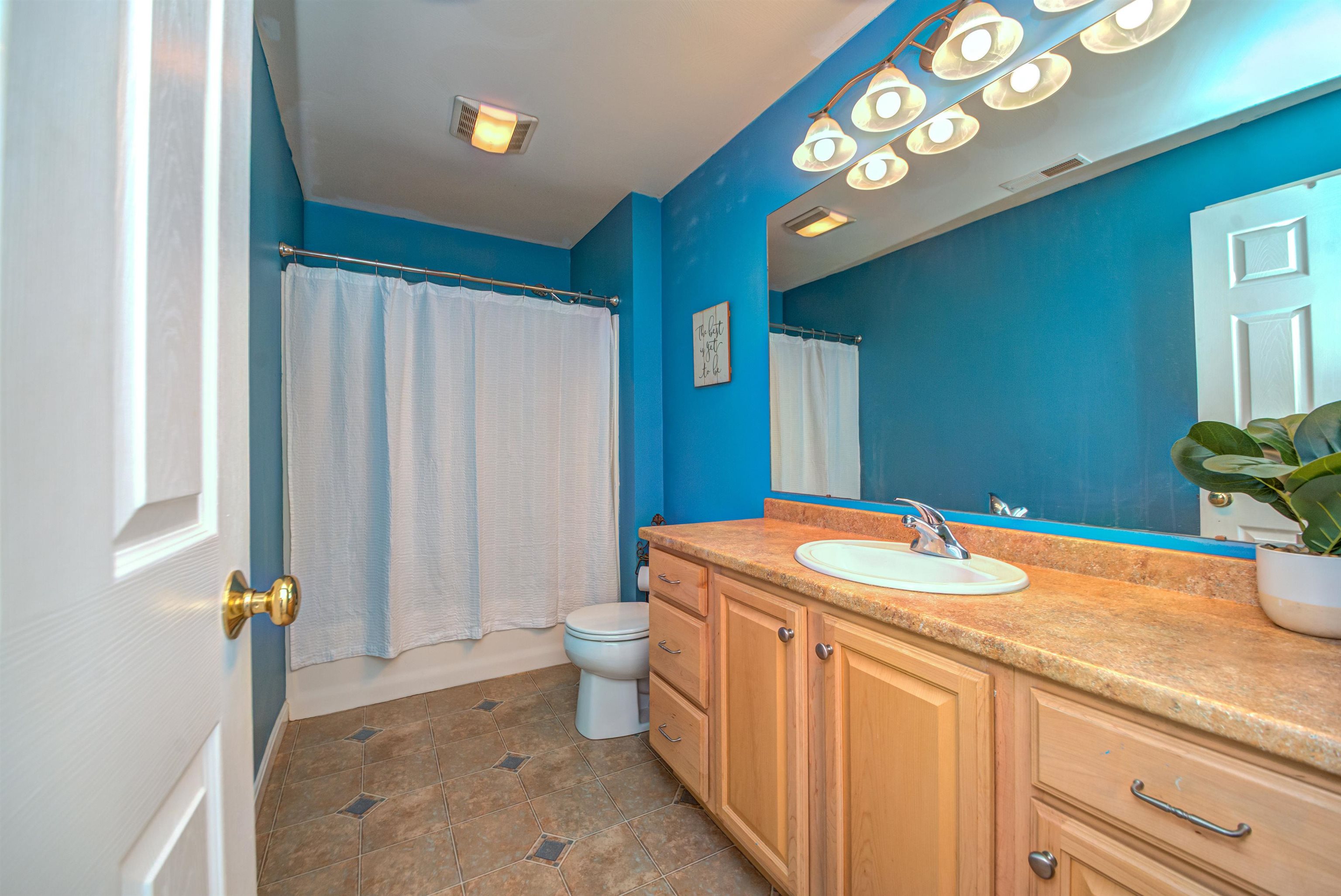 10 Canterberry Court Unit: B