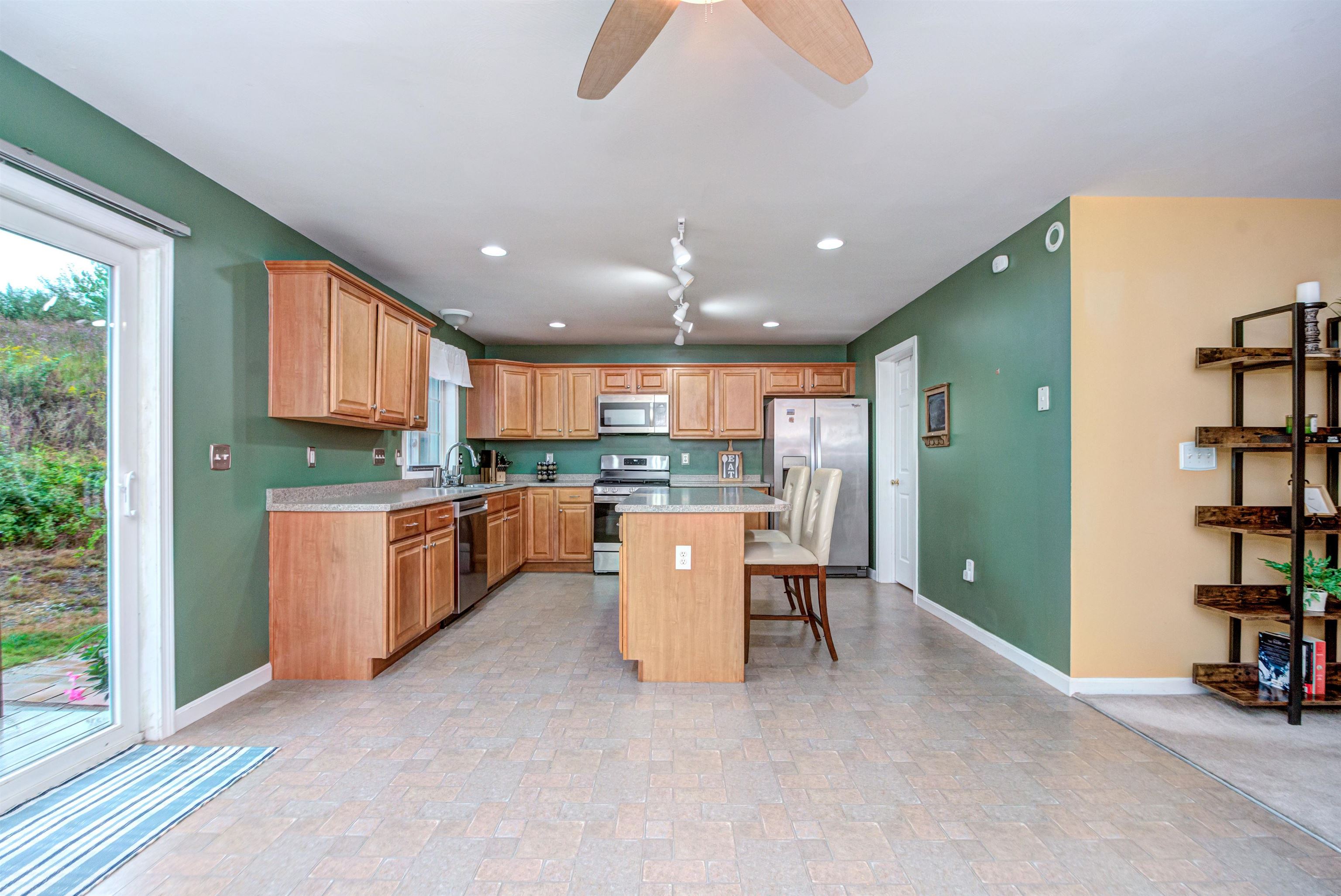 10 Canterberry Court Unit: B