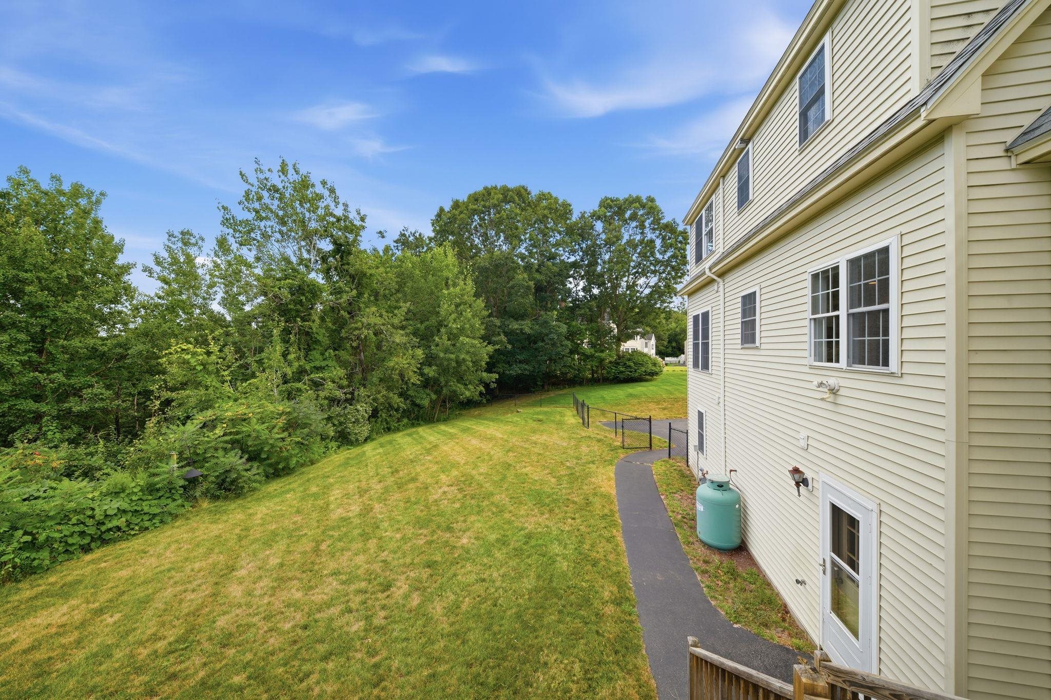 13 Hanover Lane