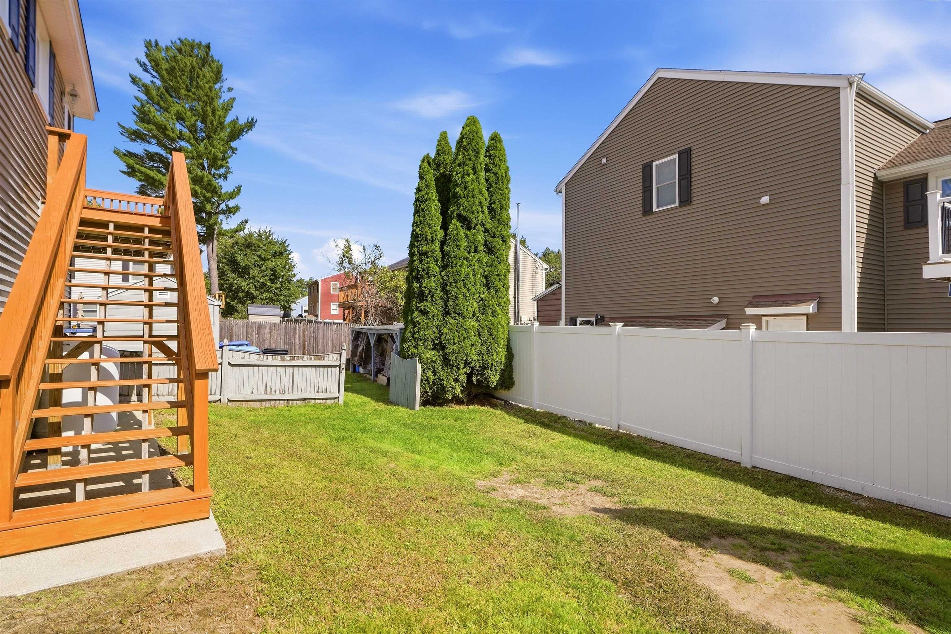 10 Lilac Street