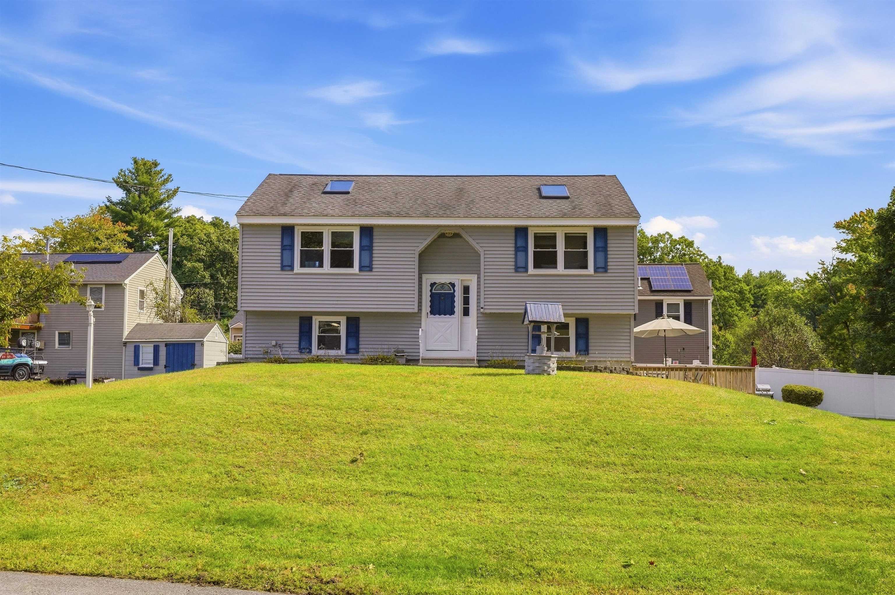 10 Lilac Street