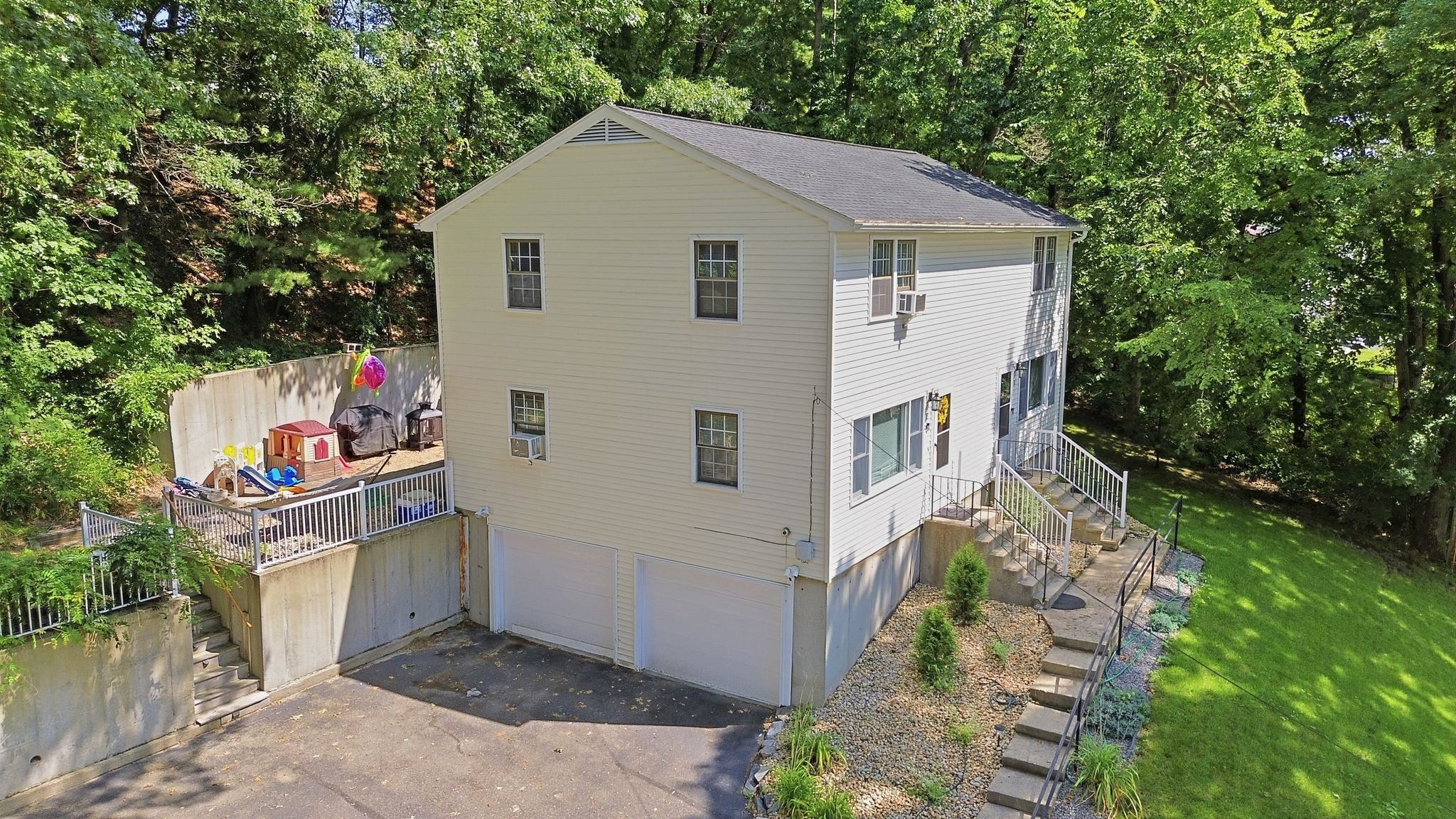 37-39 Intervale Street