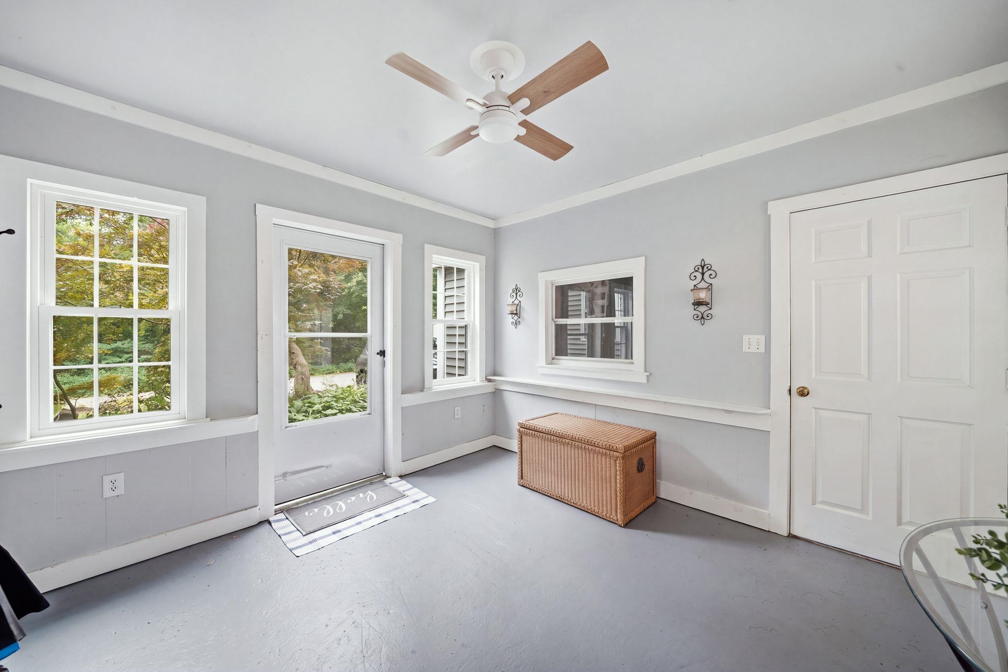 18 Maple Avenue