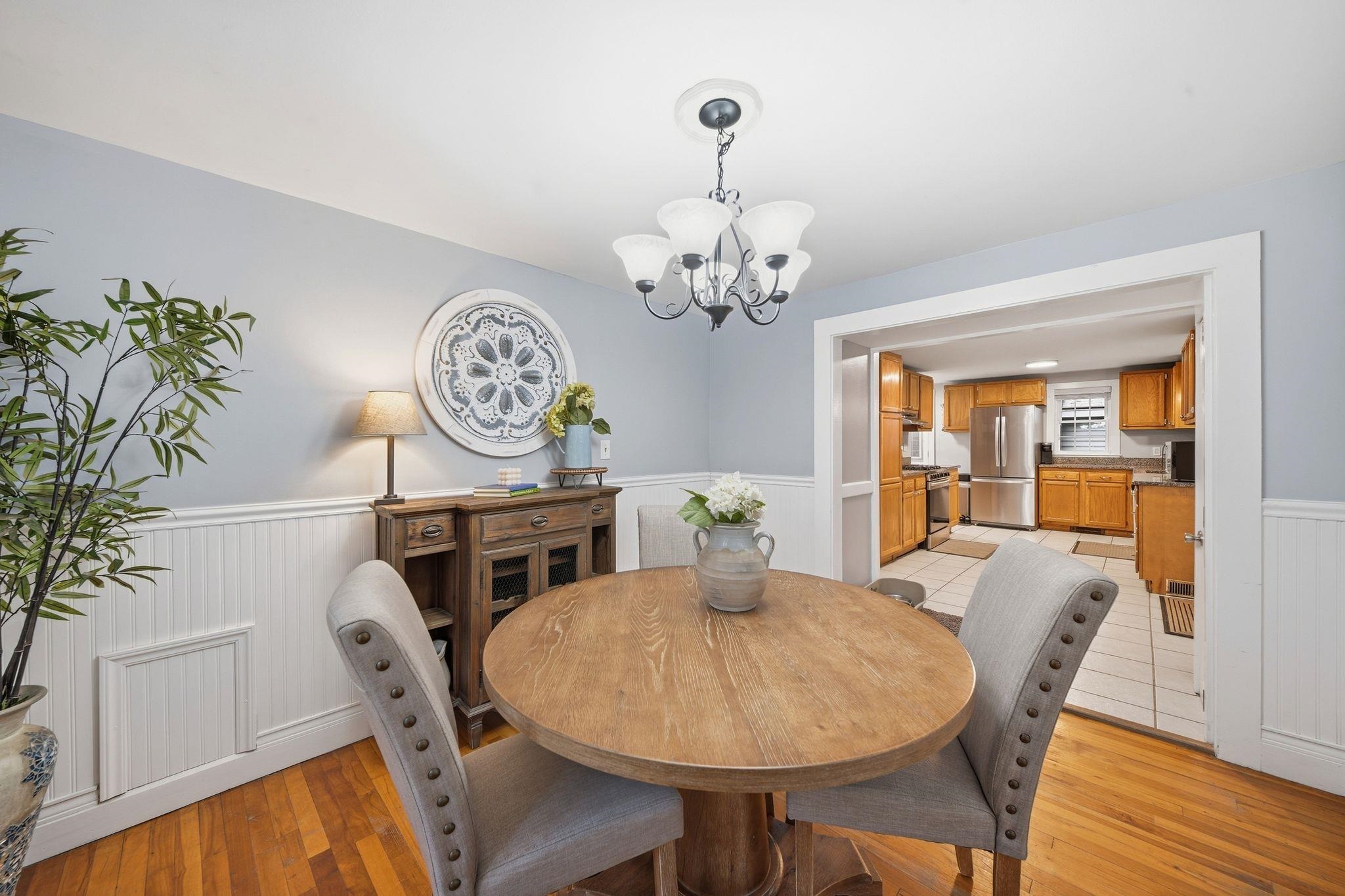 18 Maple Avenue