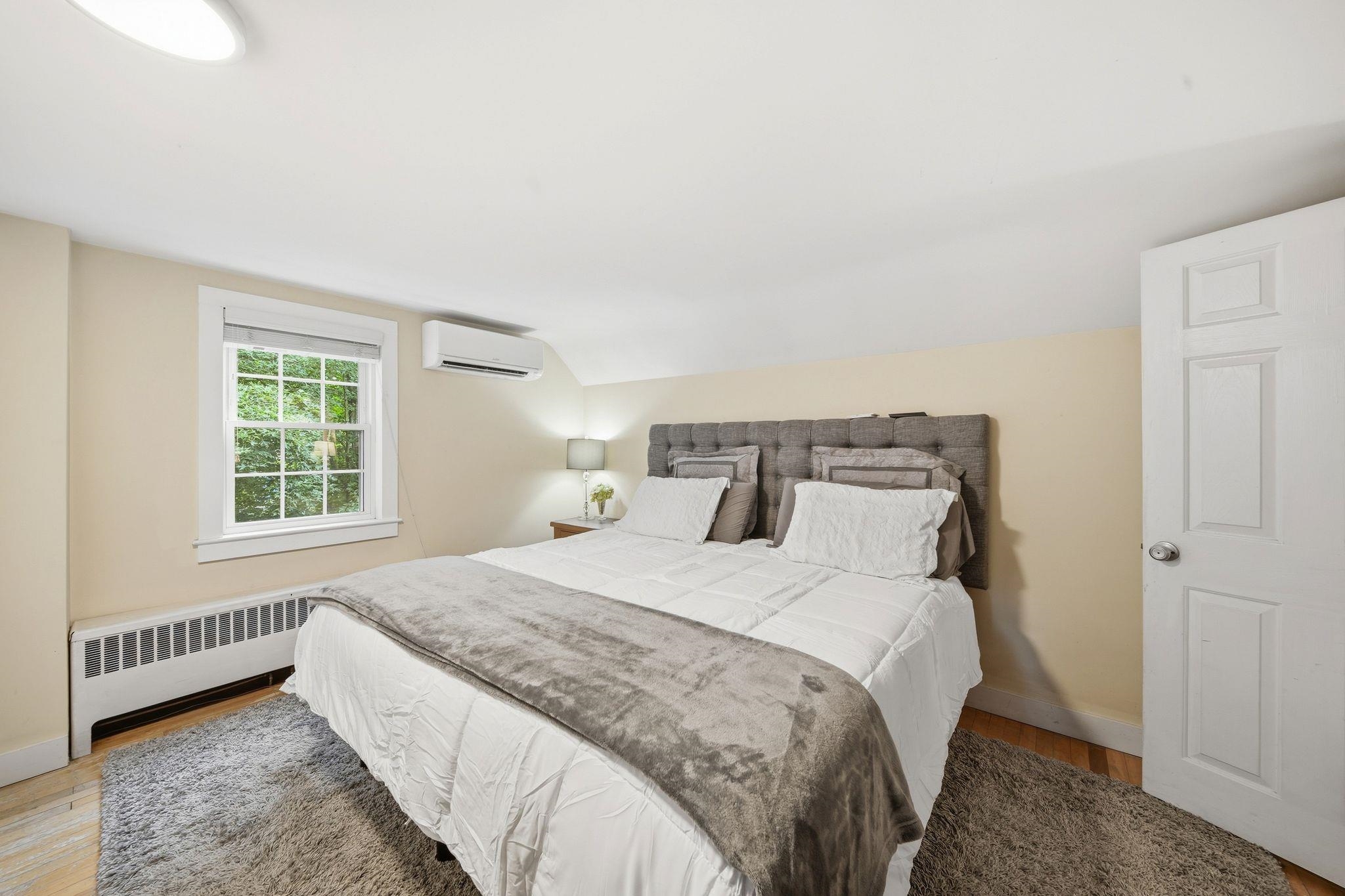 18 Maple Avenue