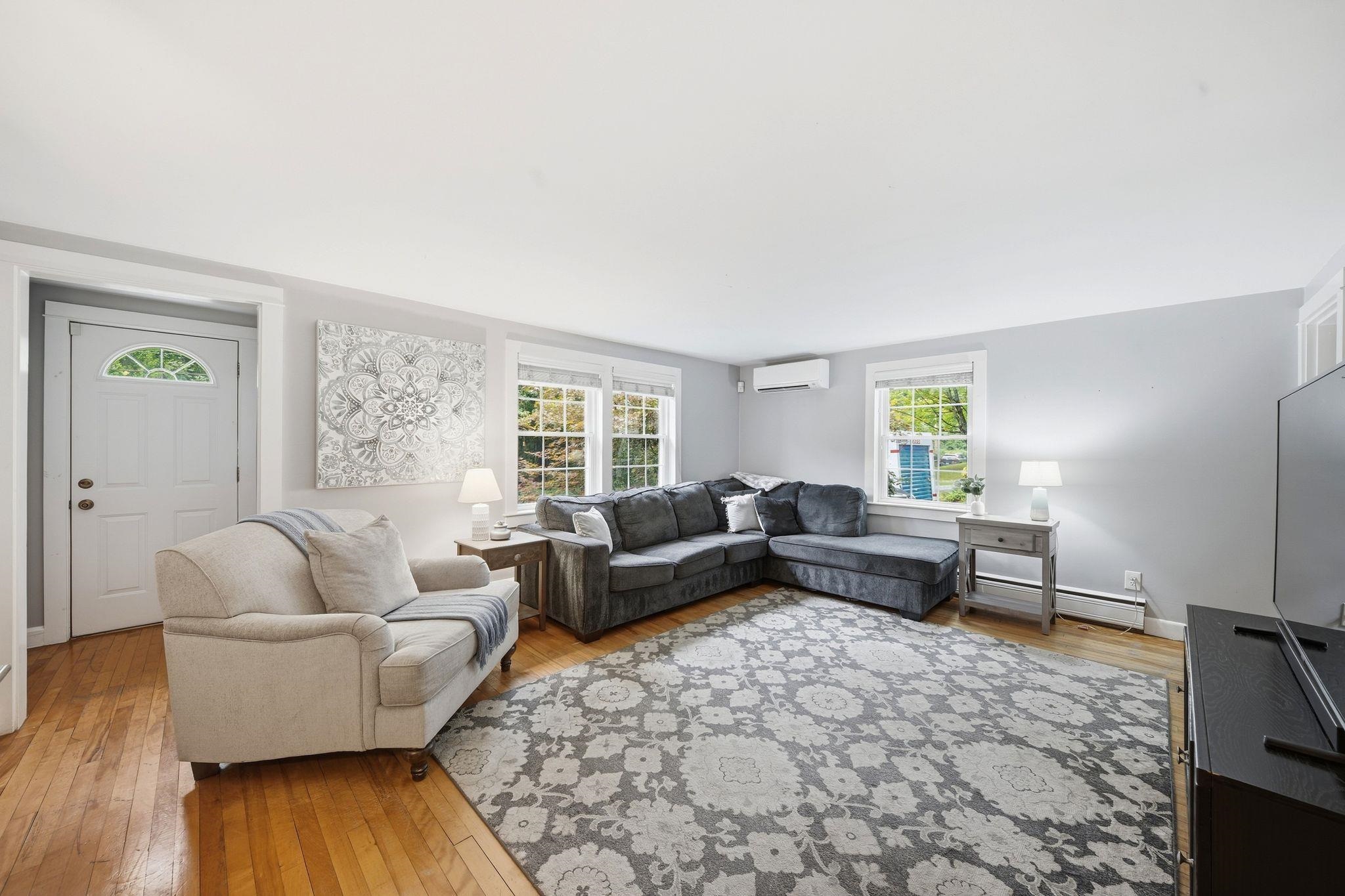 18 Maple Avenue