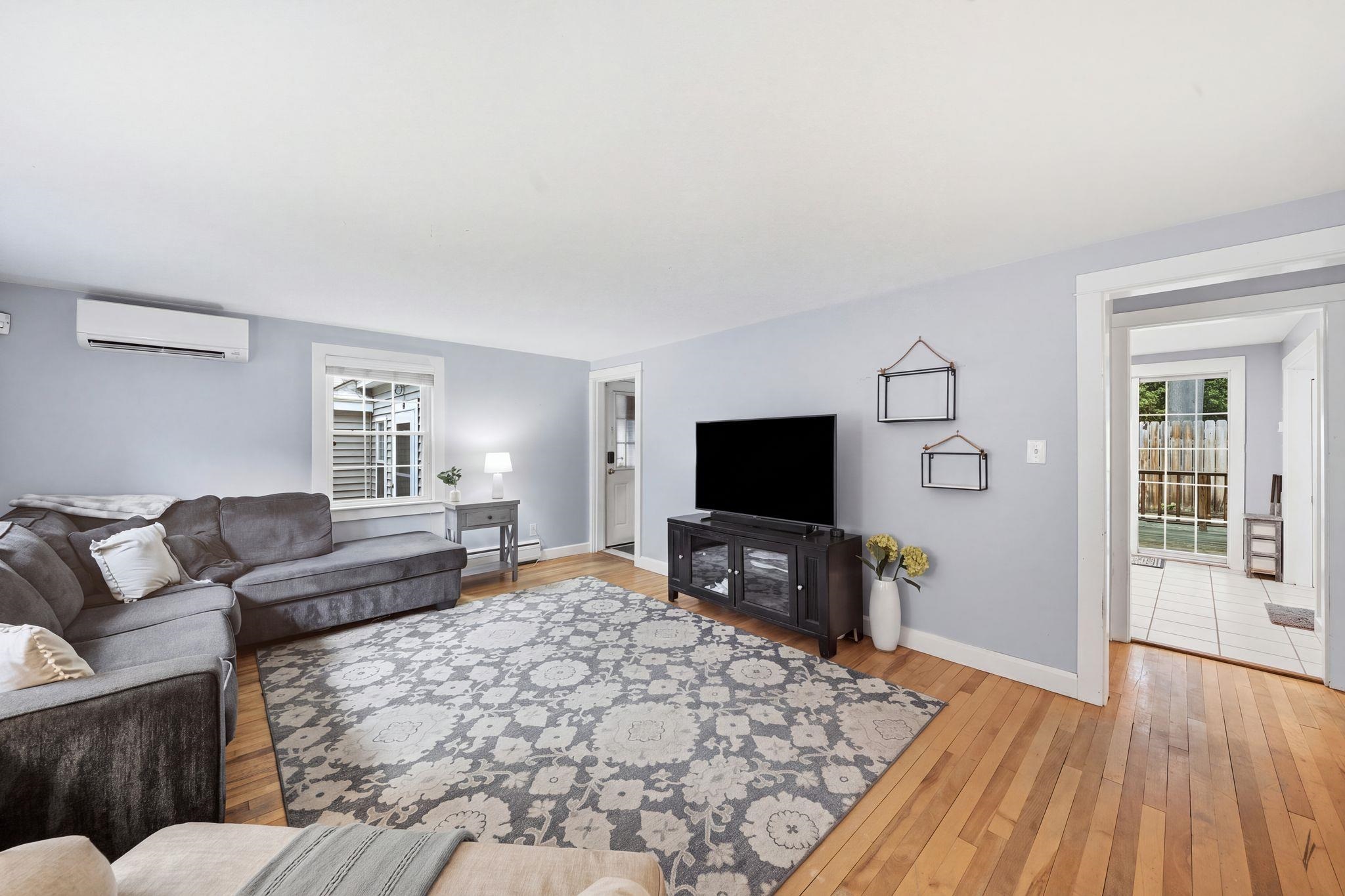 18 Maple Avenue