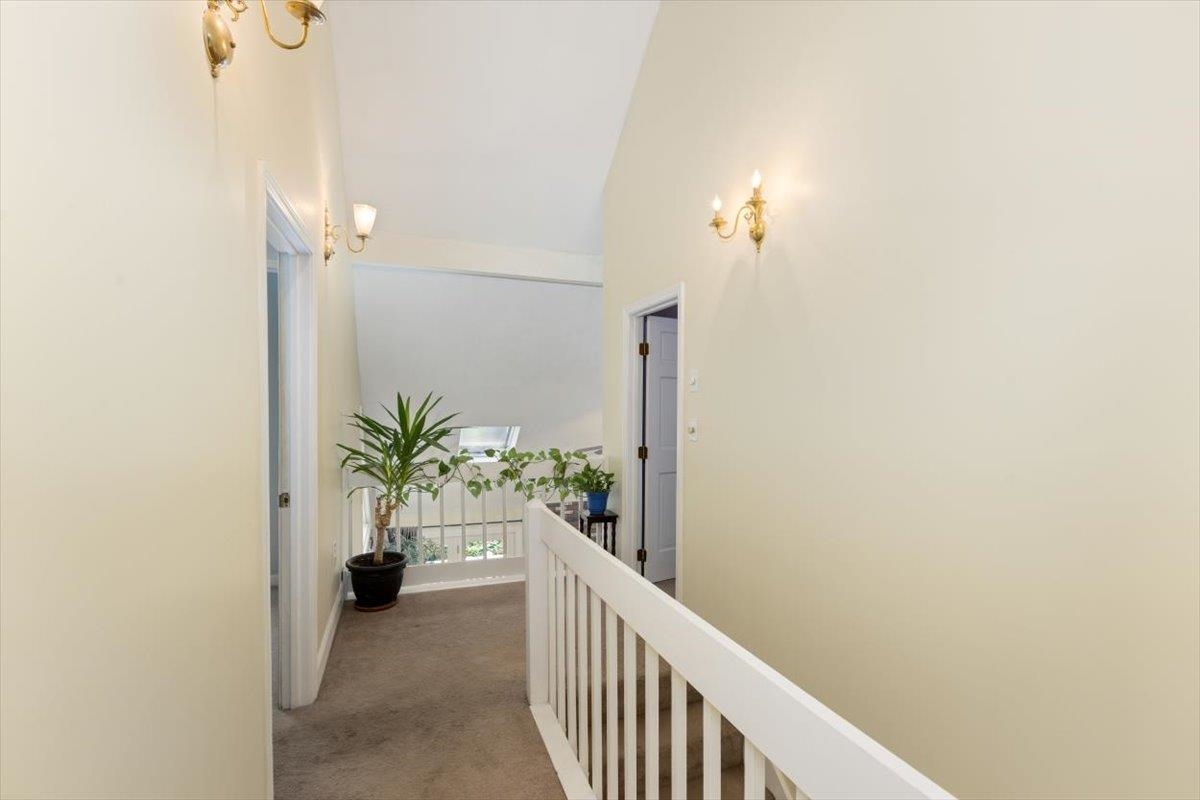 8 Homestead Drive