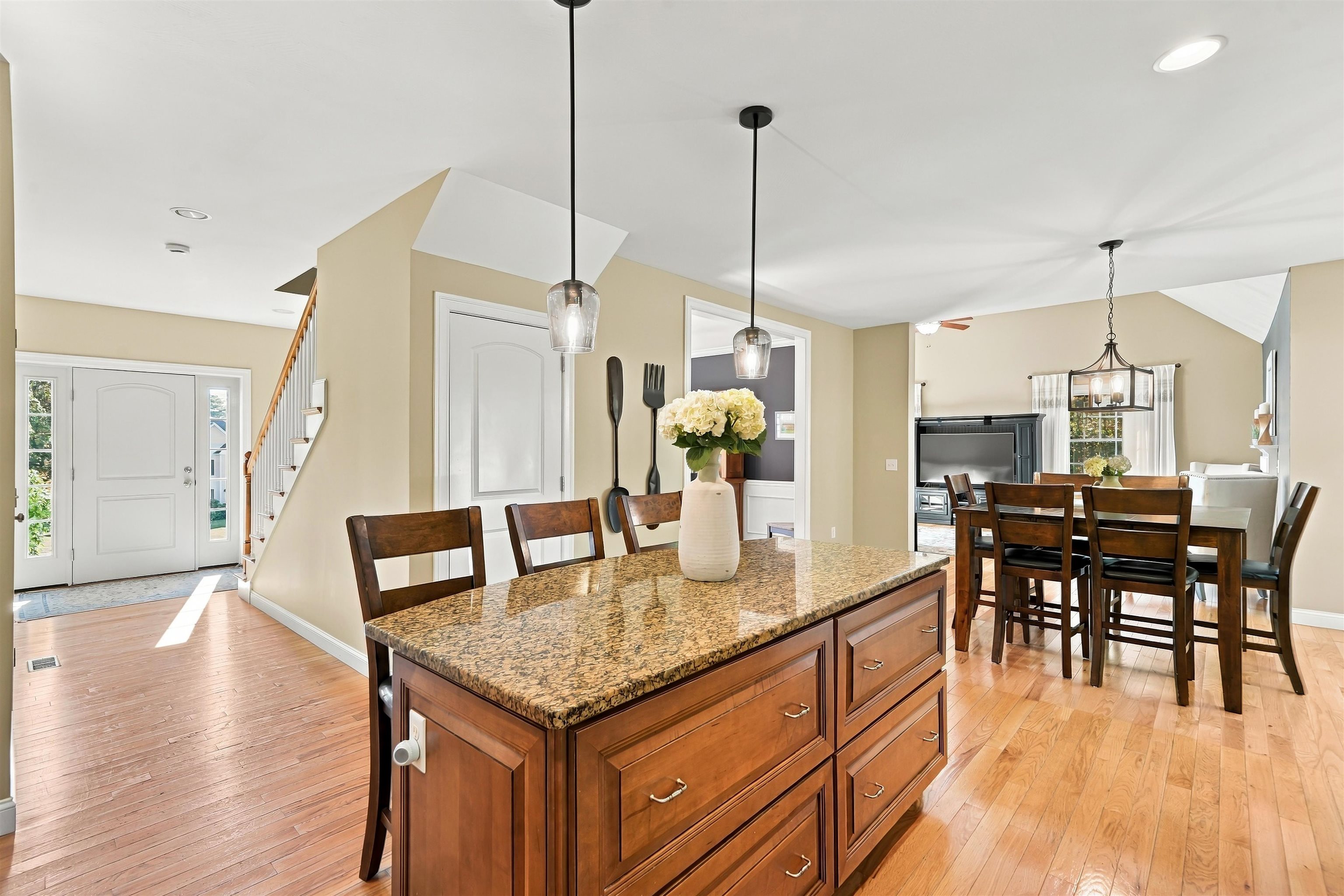 7 Porcupine Road