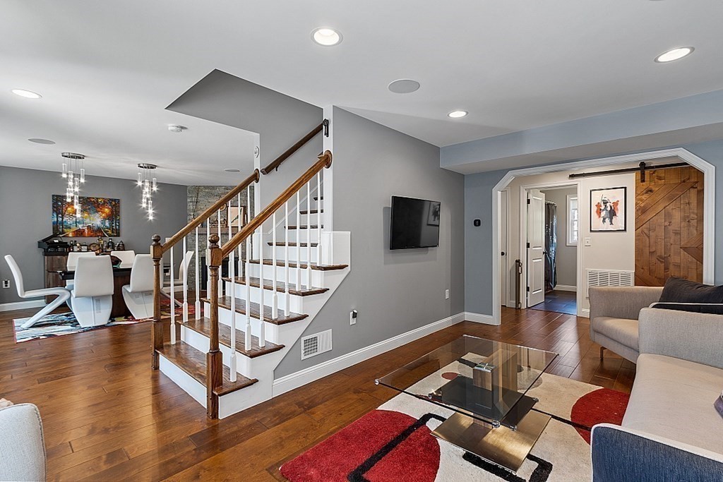 11 Hampton Circle # 11