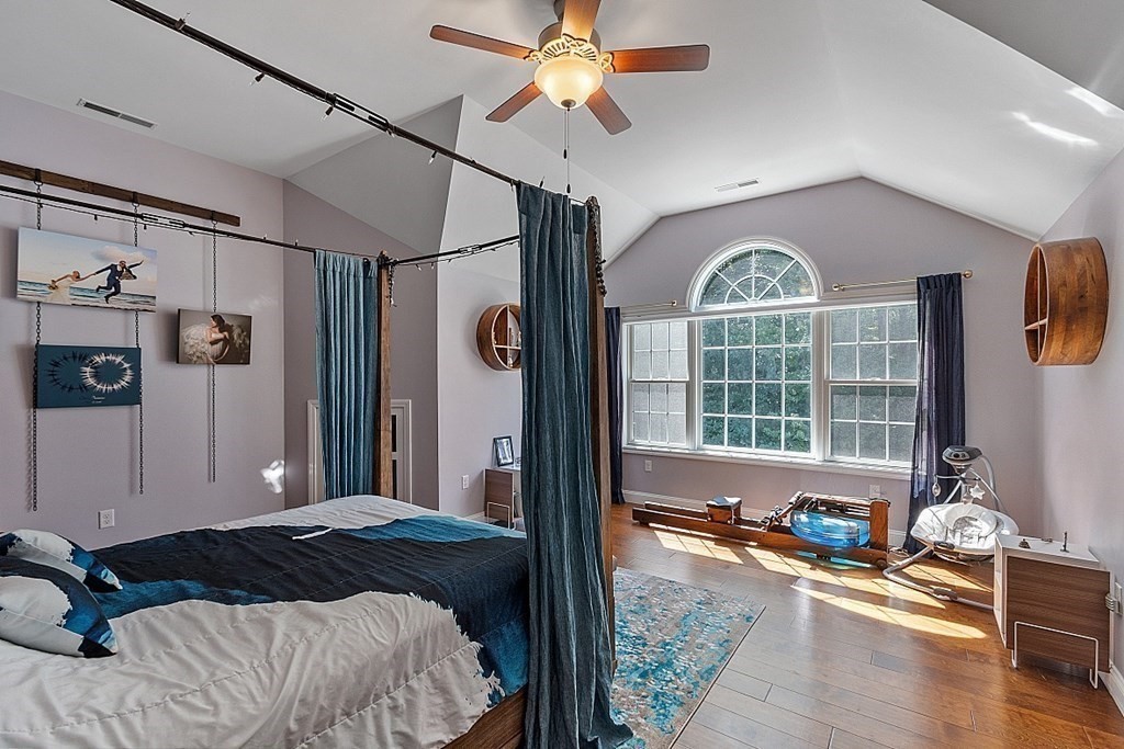 11 Hampton Circle # 11