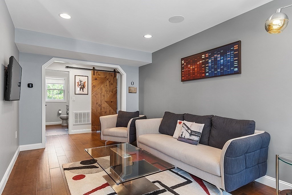 11 Hampton Circle # 11