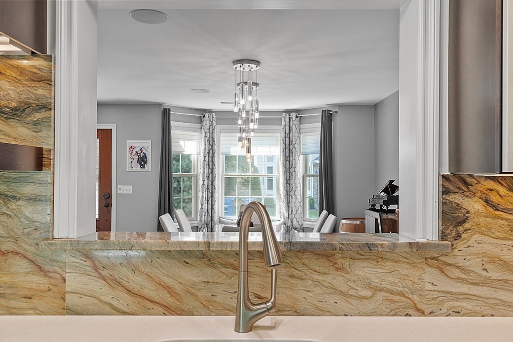 11 Hampton Circle # 11