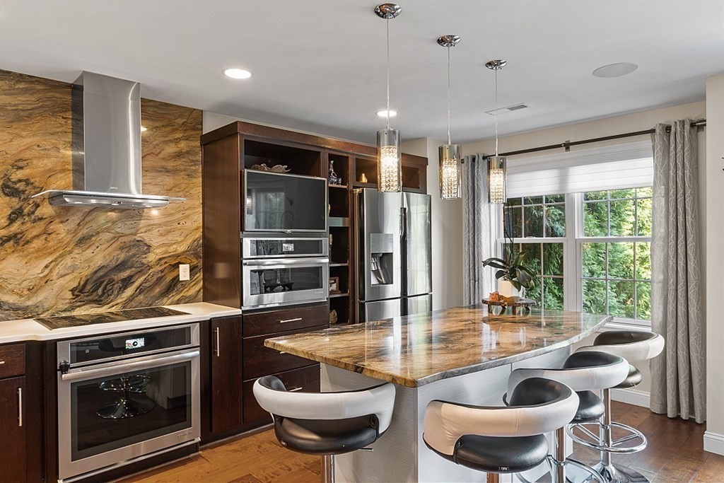 11 Hampton Circle # 11