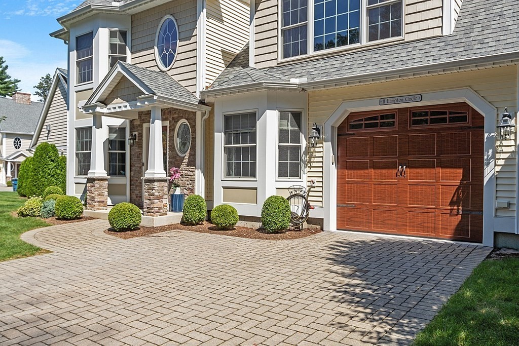 11 Hampton Circle # 11