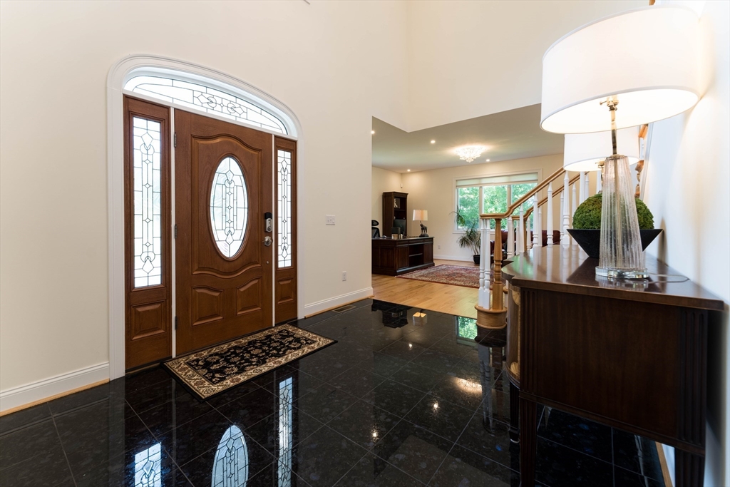 38 Woodvue Rd