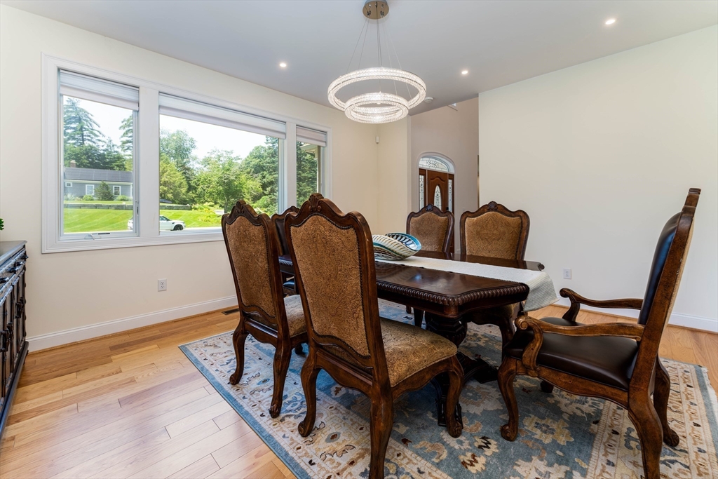38 Woodvue Rd