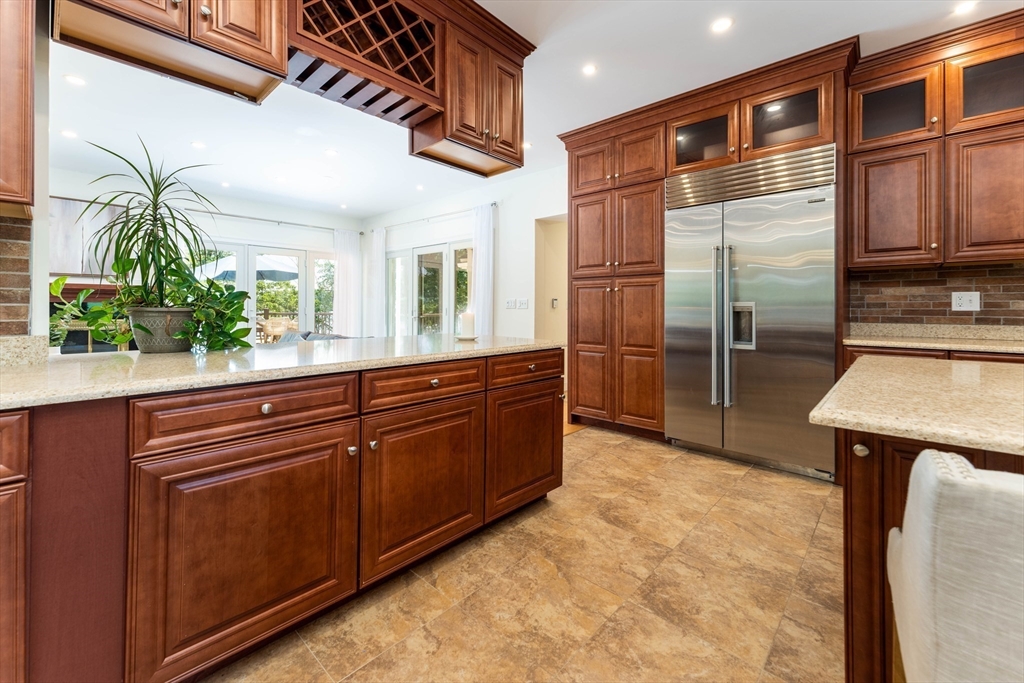 38 Woodvue Rd