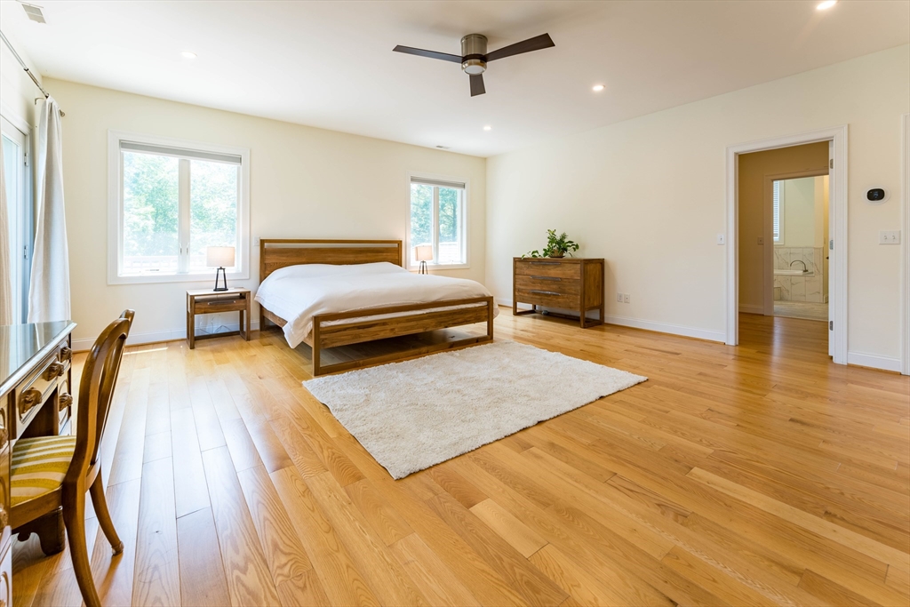 38 Woodvue Rd