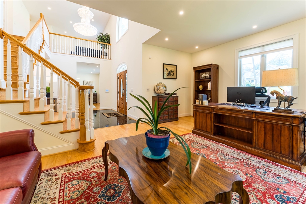 38 Woodvue Rd