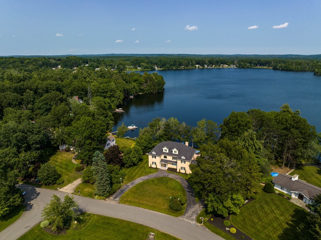38 Woodvue Rd