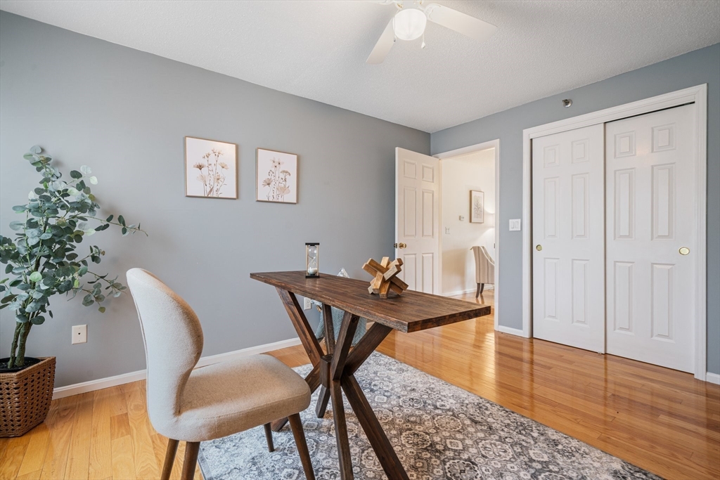 94 Tennis Plaza Rd # 5