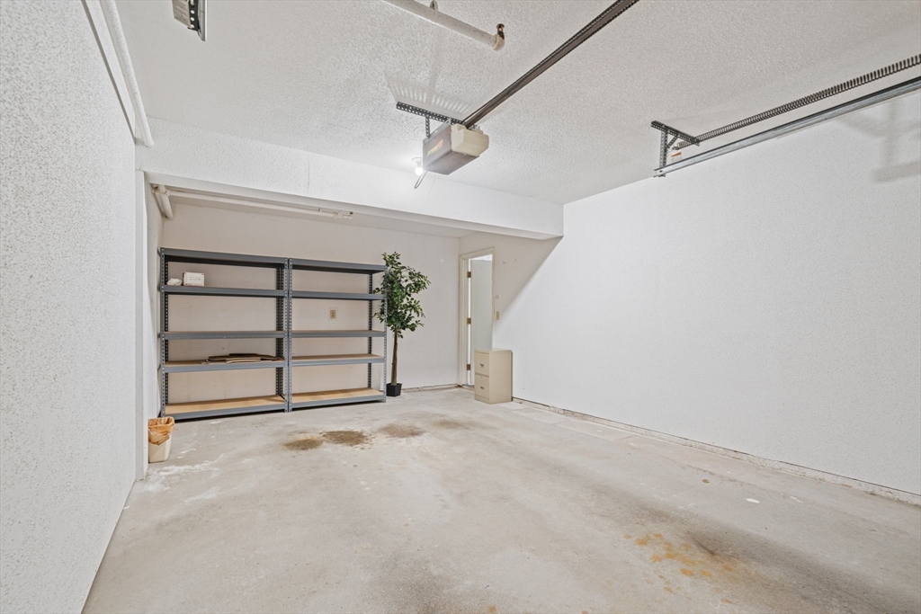 94 Tennis Plaza Rd # 5