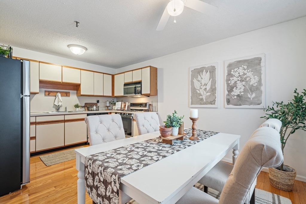 94 Tennis Plaza Rd # 5