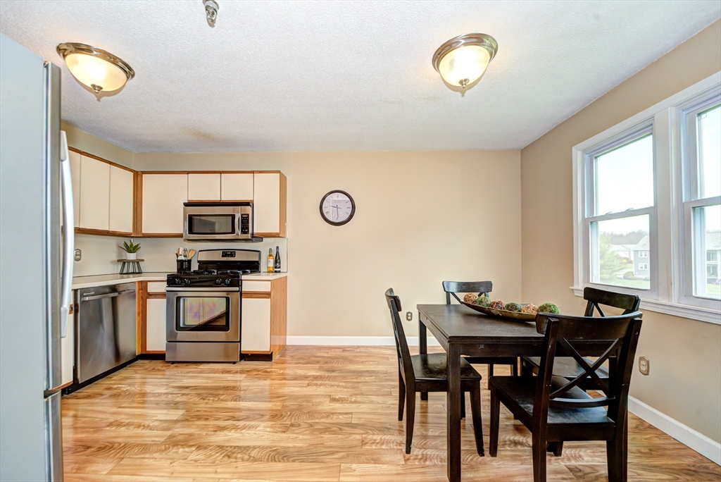 94 Tennis Plaza Rd # 18