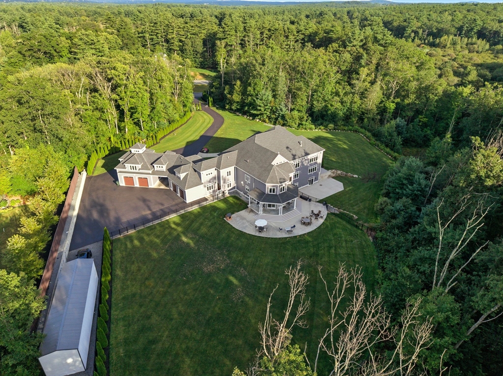 11 Sophia Dr