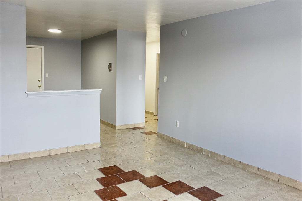 262 E Haverhill St # 4