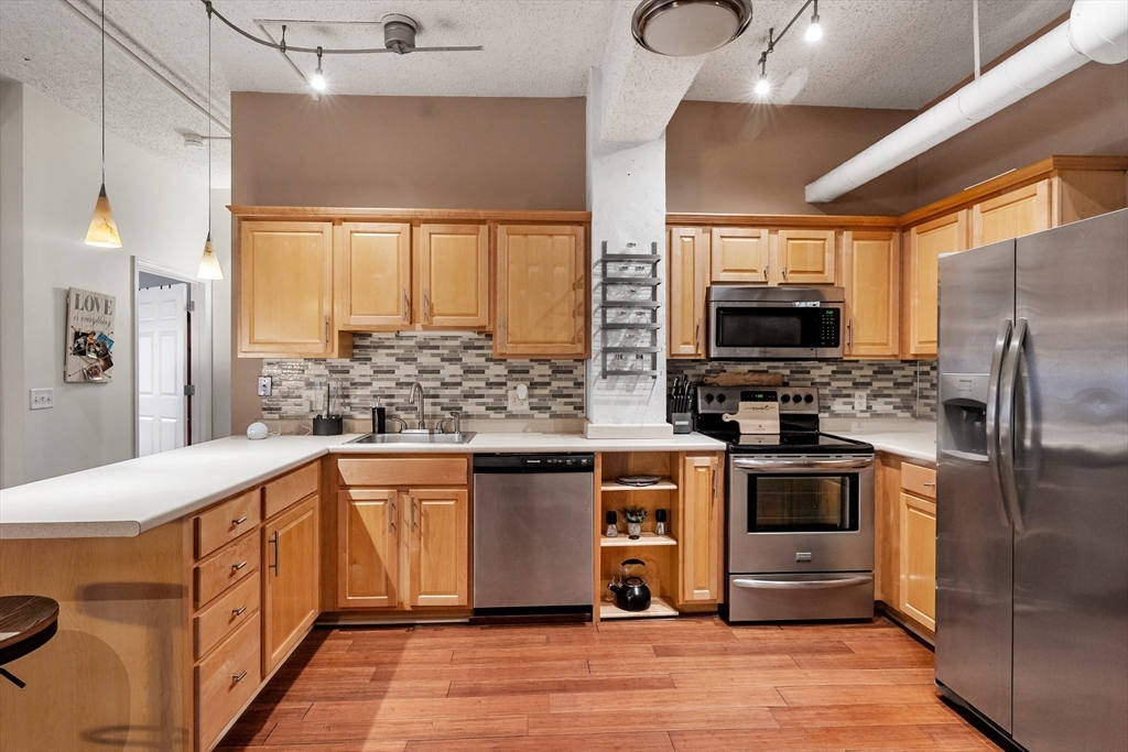 23-33 Middle Street # 11