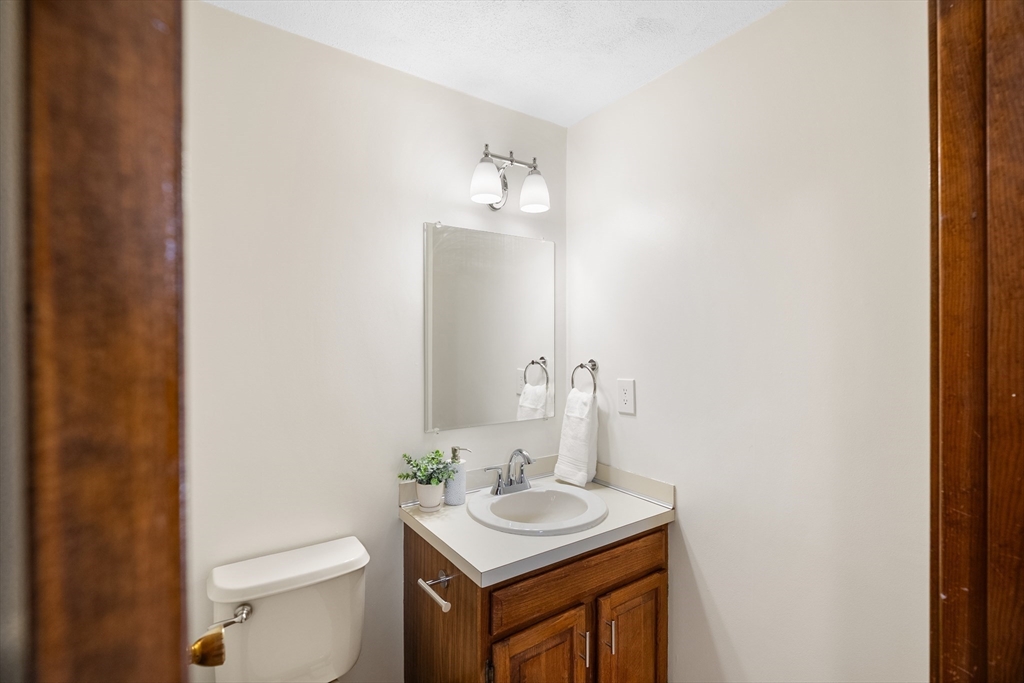 84 Apache Way # 84