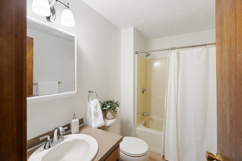 84 Apache Way # 84