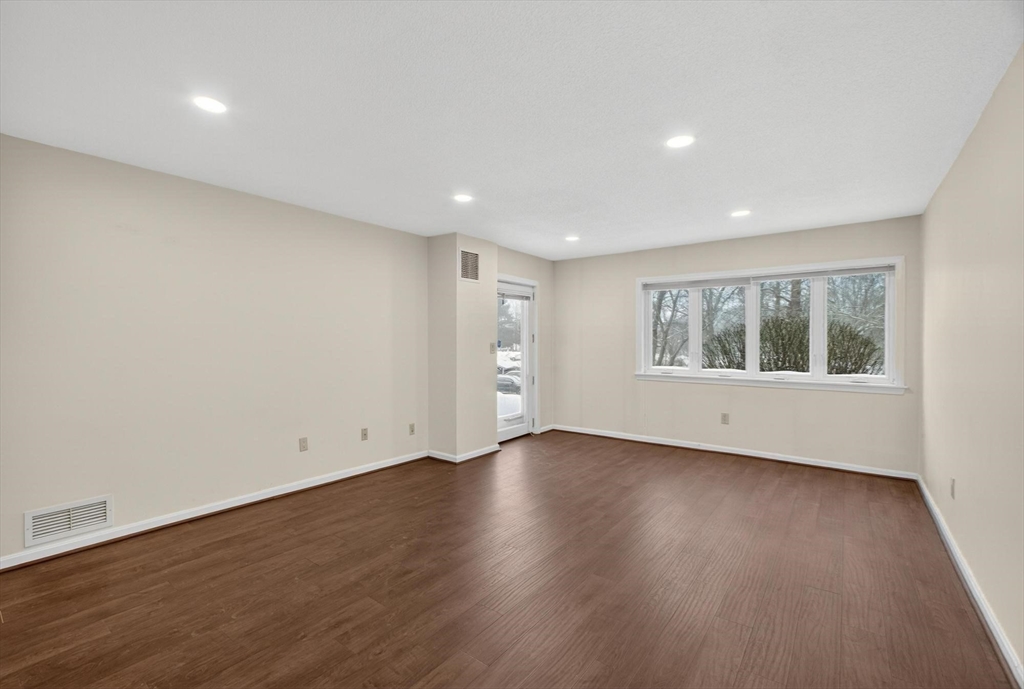 500 Colonial Dr # 5