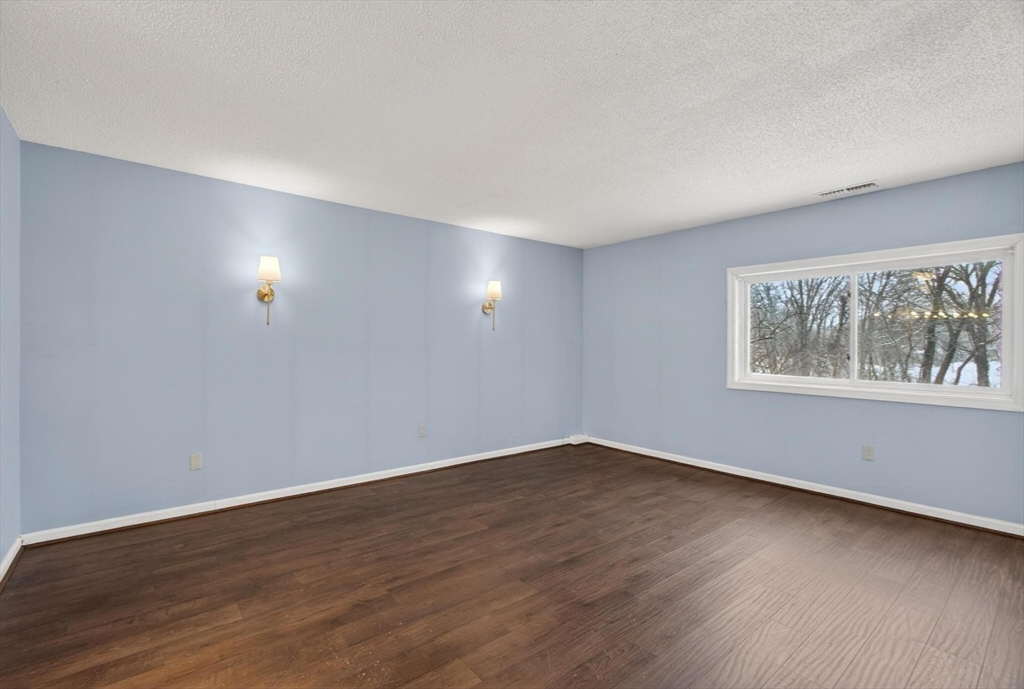 500 Colonial Dr # 5