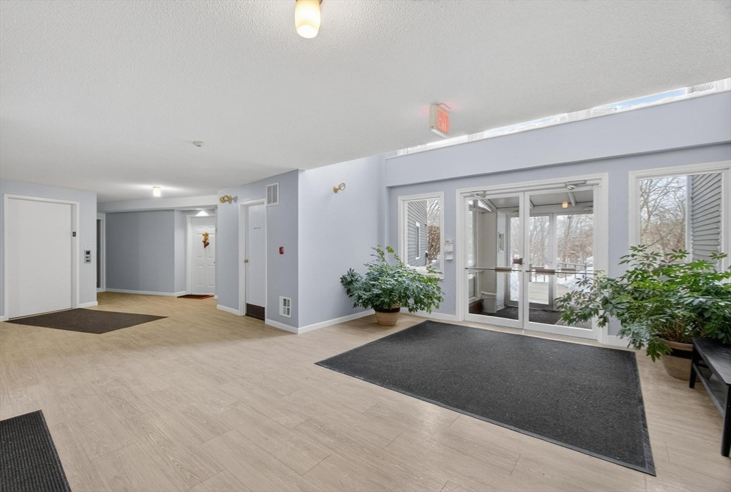 500 Colonial Dr # 5